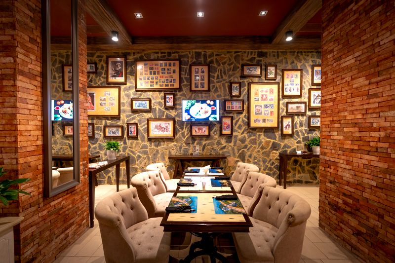 Punch pizza Grand Ave dining room interior